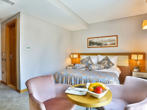 Momento - Special Class