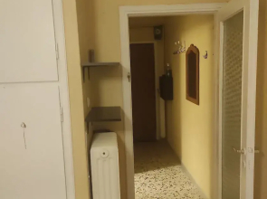 Beautiful 2-bed Apt Free Parking Near Town Athina