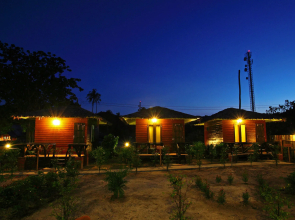 PP Red Tuna Hut