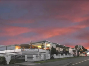Bridport Bay Inn