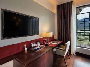 Hilton Linzhi Resort