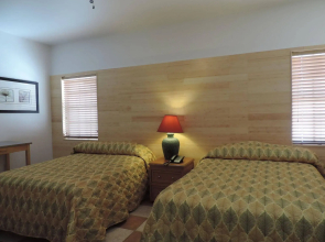 James Hotel - Near Miami Beach Convention Center