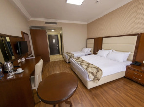 Отель Era Palace