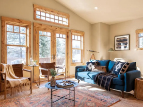 Atkinson by Avantstay Lake Front Home w/ Stunning Views in Tahoe Vista!