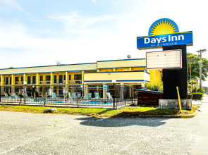 Days Inn by Wyndham Little River