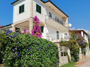 Srđan - 10 m From the Beach - A3