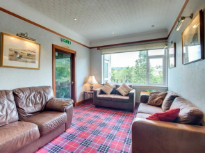 Craigvrack Hotel and Restaurant near Pitlochry Hospital