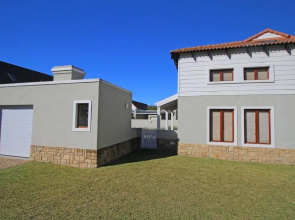 The Dunes (Plett Just Property)
