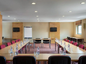 Отель Marmara Hotel Budapest