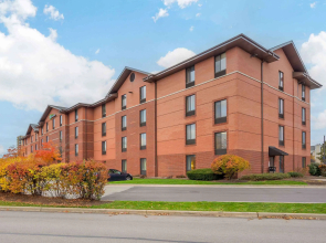 Extended Stay America Suites Chicago Lombard Yorktown Center