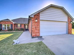 Claremore Getaway ~ 2 Mi to Historic District