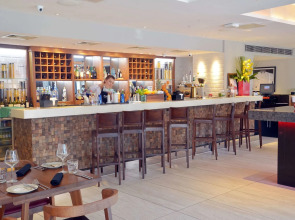 Hampton by Hilton London City