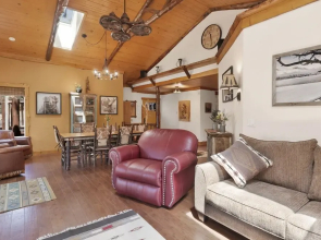 2164-fawnskin Tree House 3 Bedroom Home by Redawning