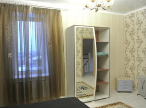 Dom U Naberezhnoy Hostel