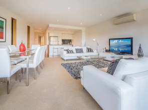 Cscape Beachfront Apartments