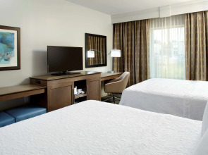 Hampton Inn & Suites Pittsburgh Airport South–Settlers Ridge