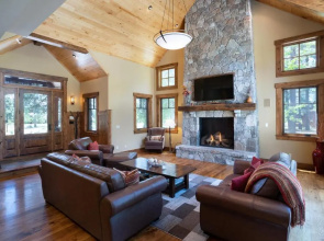 Luxury 4bd Residence on Old Greenwood Golf Course. Free Grocery Delivery!