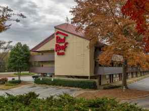 Clarion Pointe Kennesaw Town Center