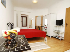 Studio Apartment for 2