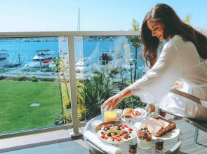 Marina del Rey Hotel