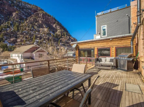 736 Main Street Loft