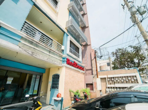 RedDoorz Plus @ Better Living Paranaque