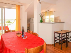 Apartment Dora Spiez 33171