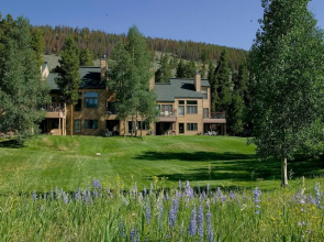 Aspen Ridge Condominiums by Vail Resorts