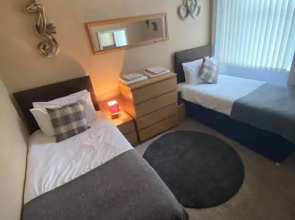 Roy Place Gdn Apartment