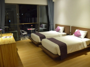 The Scenery City Hotel