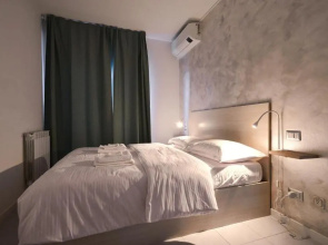 Apartment Forum III