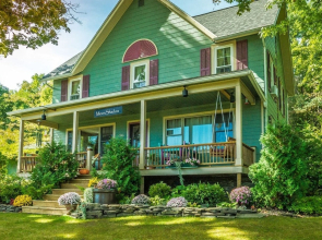 Moonshadow Bed and Breakfast