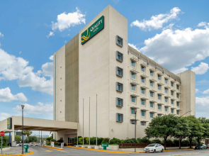 Quality Inn Monterrey La Fe