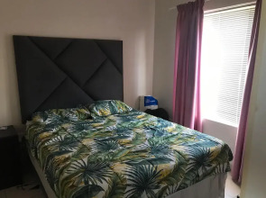 Relax and Unwind in a Beautiful Open-plan Space!"