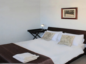 Beachside Villa Muizenberg Beachfront