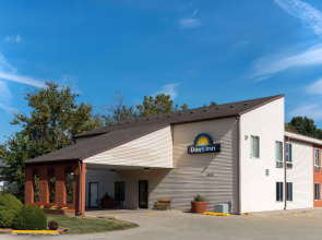 Days Inn by Wyndham Springfield