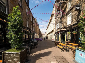 JOIVY Perfect Location! - Stylish & Cosy Rose St Apt