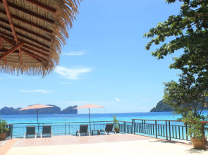 Phi Phi Long Beach Resort & Villa
