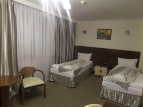 Hotel Alma