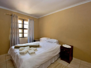 Brandberg White LadyLodge