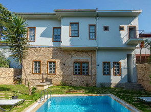 Delight Deluxe Hotel