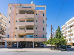 Calina - 3-BR Apt & Pool in Mackenzie