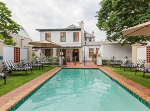 Courtyard Hotel Arcadia