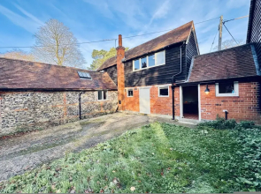 Coombe End Farmhouse Lodge - From 165 Per Night