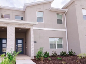 2489 RT - Ultimate Townhome Oasis With Pool