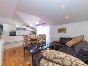 Beautiful Apartment in Trogir With 3 Bedrooms and Wifi