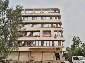 OYO 5584 Hotel Siddharth Inn