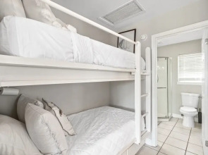 Nantucket Cottage 10a 1 Bedroom Condo