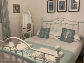 Seawards 2 Bedroomed Seafront Filey