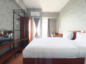 Homey And Good Choice Studio At Amartha View Apartment